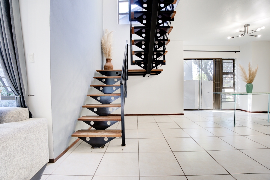 2 Bedroom Property for Sale in Broadacres Gauteng
