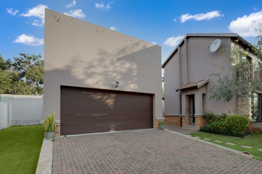 2 Bedroom Property for Sale in Broadacres Gauteng