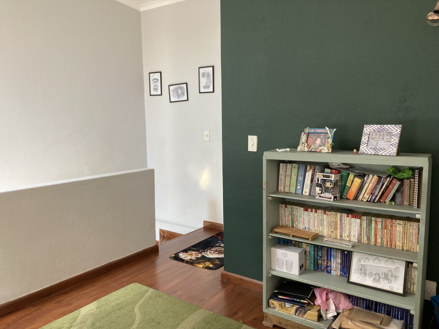 2 Bedroom Property for Sale in Vorna Valley Gauteng