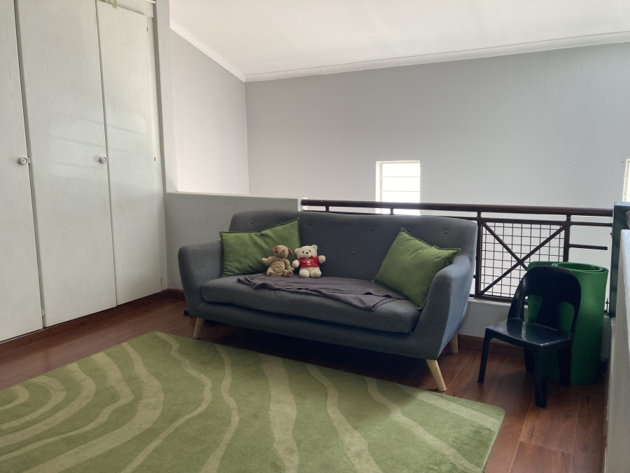 2 Bedroom Property for Sale in Vorna Valley Gauteng