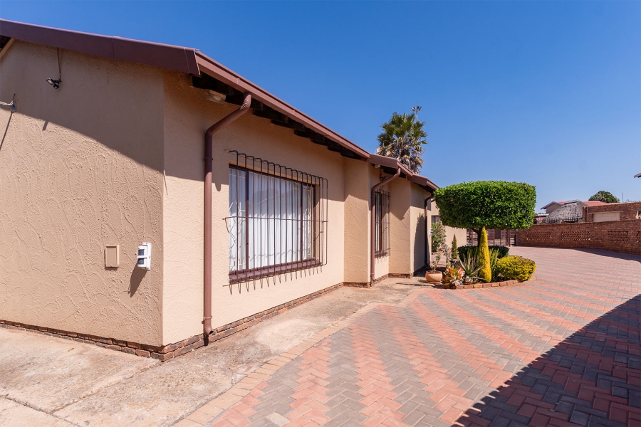 3 Bedroom Property for Sale in Delmore Park Gauteng