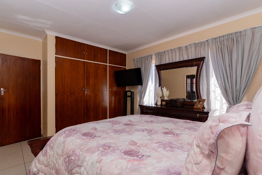 3 Bedroom Property for Sale in Delmore Park Gauteng