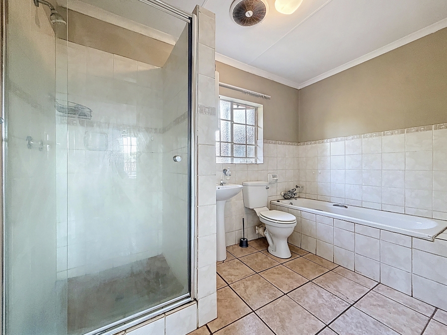2 Bedroom Property for Sale in Equestria Gauteng