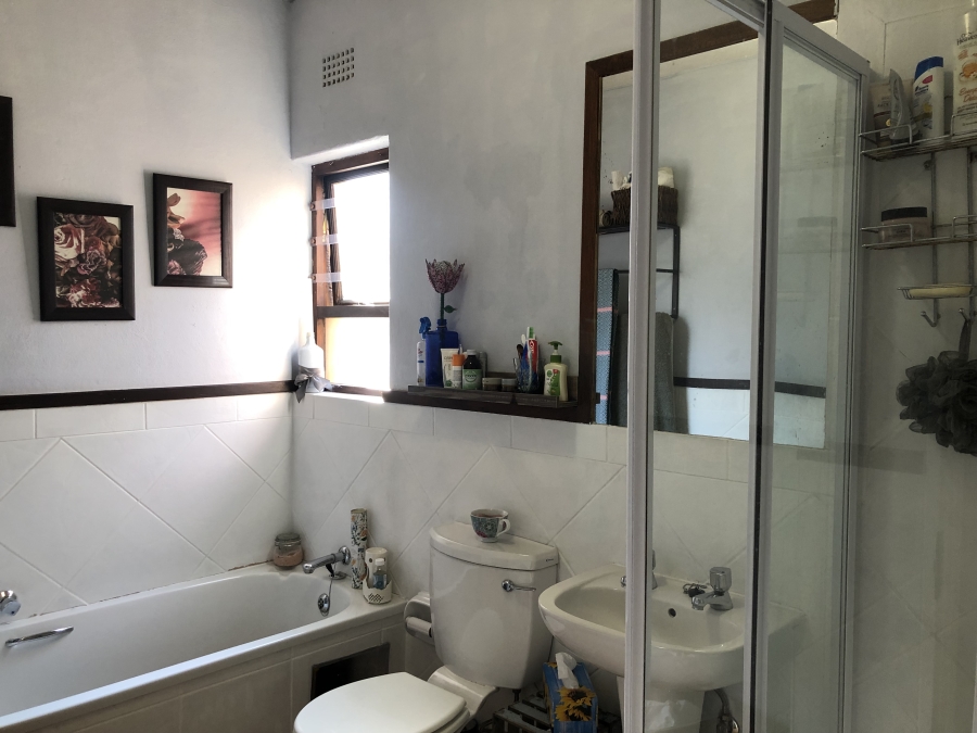 1 Bedroom Property for Sale in Douglasdale Gauteng