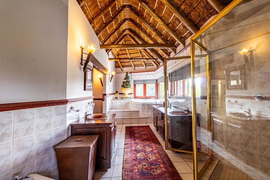 To Let 4 Bedroom Property for Rent in Silver Lakes Golf Estate Gauteng
