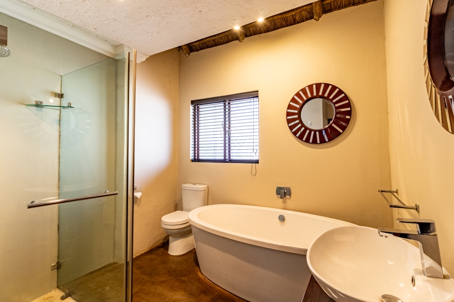 To Let 4 Bedroom Property for Rent in Silver Lakes Golf Estate Gauteng