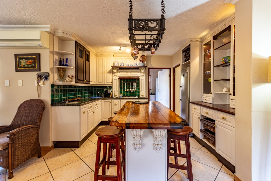 To Let 4 Bedroom Property for Rent in Silver Lakes Golf Estate Gauteng