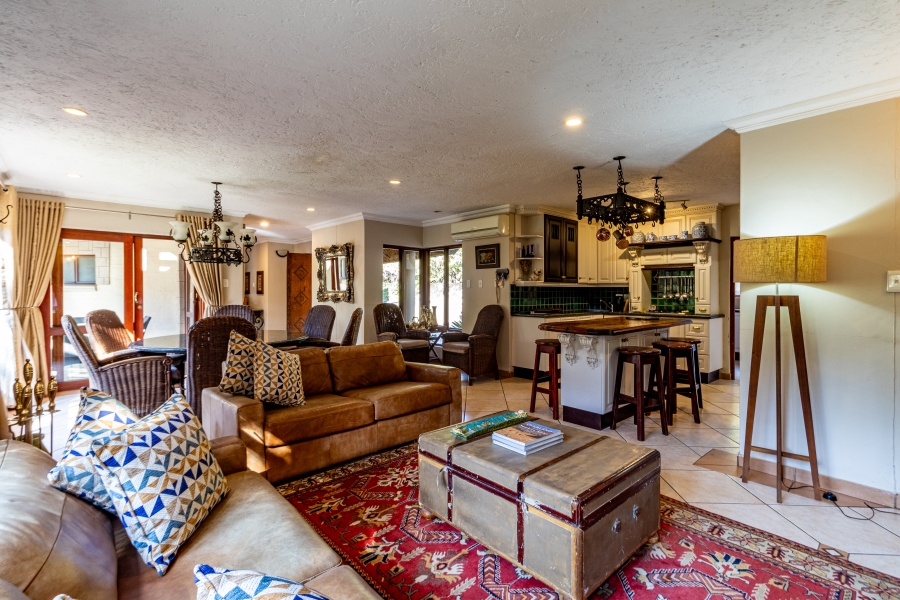 To Let 4 Bedroom Property for Rent in Silver Lakes Golf Estate Gauteng