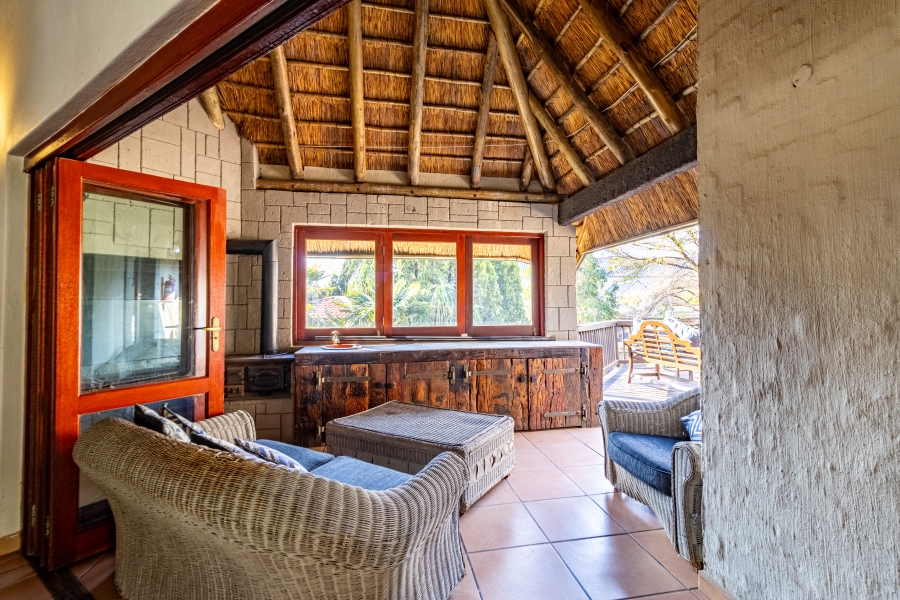 To Let 4 Bedroom Property for Rent in Silver Lakes Golf Estate Gauteng