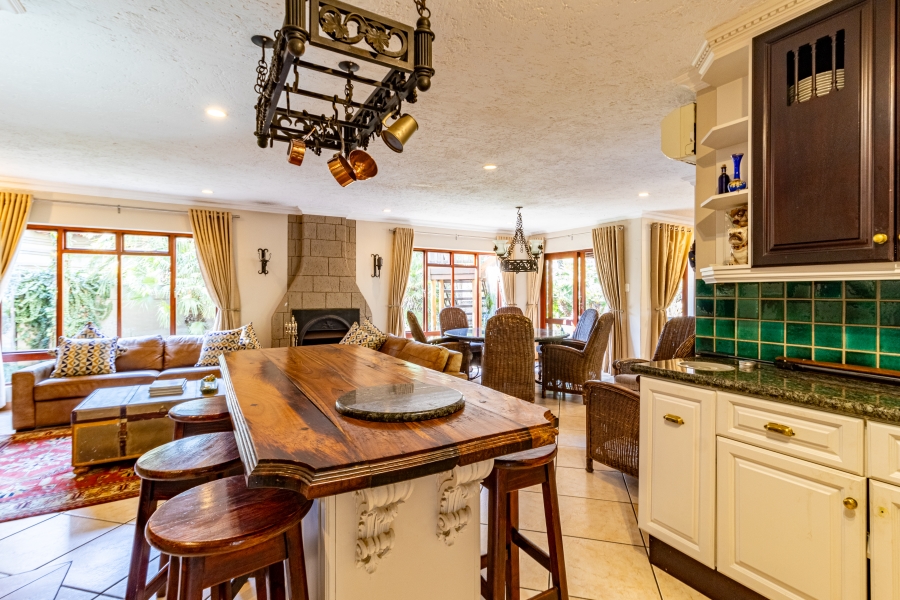 To Let 4 Bedroom Property for Rent in Silver Lakes Golf Estate Gauteng