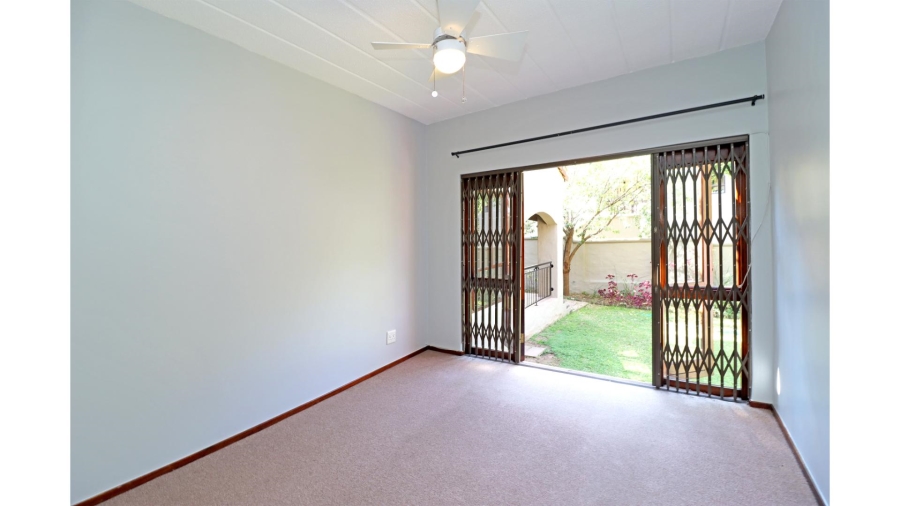 2 Bedroom Property for Sale in Paulshof Gauteng