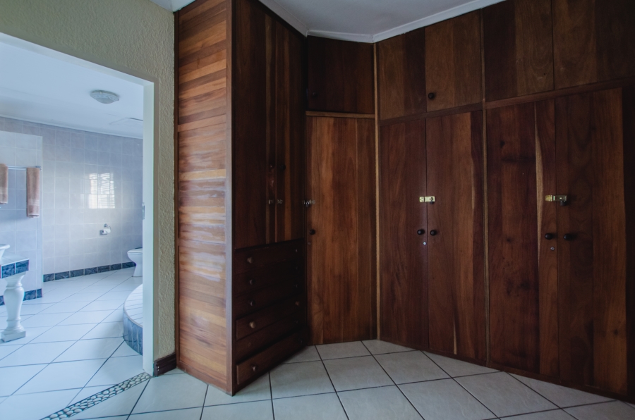 13 Bedroom Property for Sale in Jatniel Gauteng