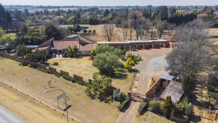 13 Bedroom Property for Sale in Jatniel Gauteng