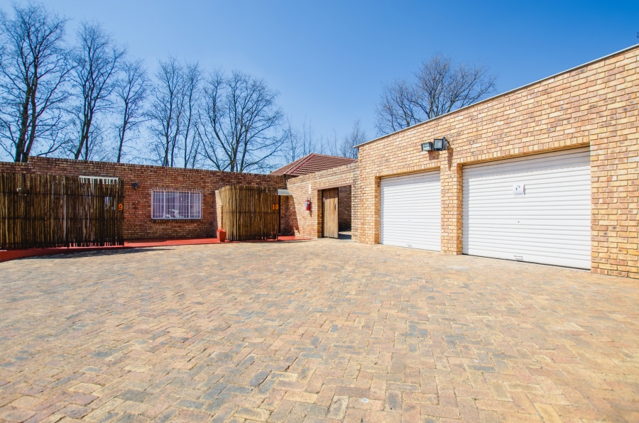 13 Bedroom Property for Sale in Jatniel Gauteng