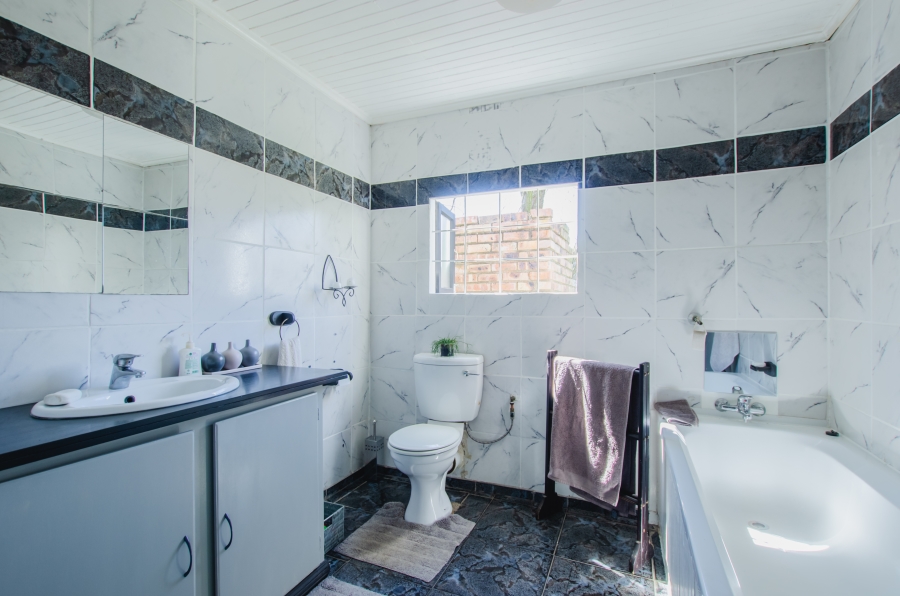 13 Bedroom Property for Sale in Jatniel Gauteng