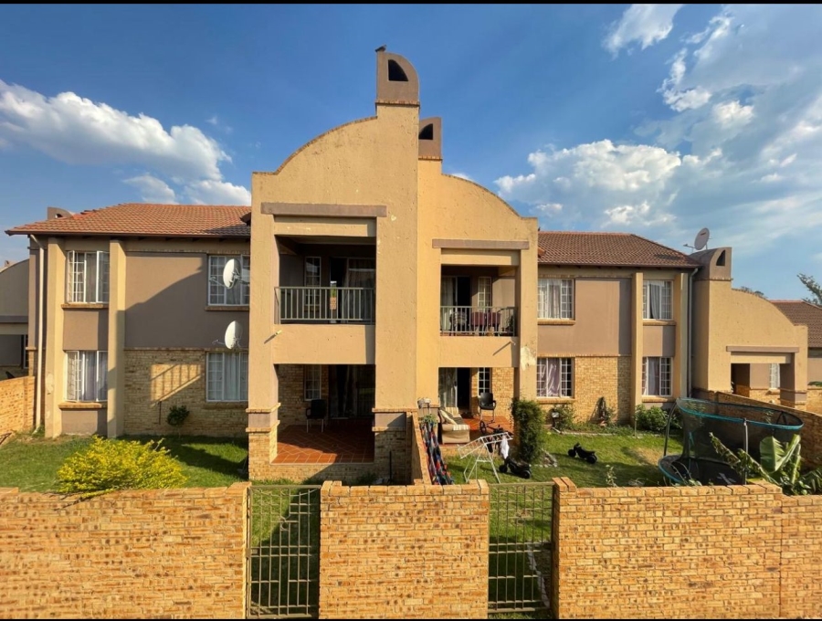To Let 3 Bedroom Property for Rent in Noordwyk Gauteng