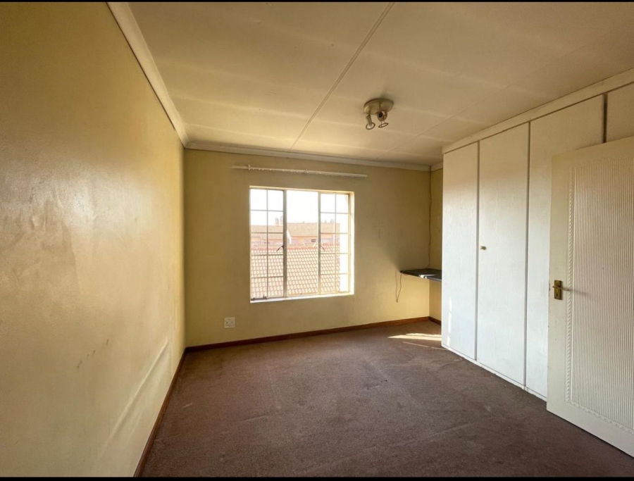 To Let 3 Bedroom Property for Rent in Noordwyk Gauteng