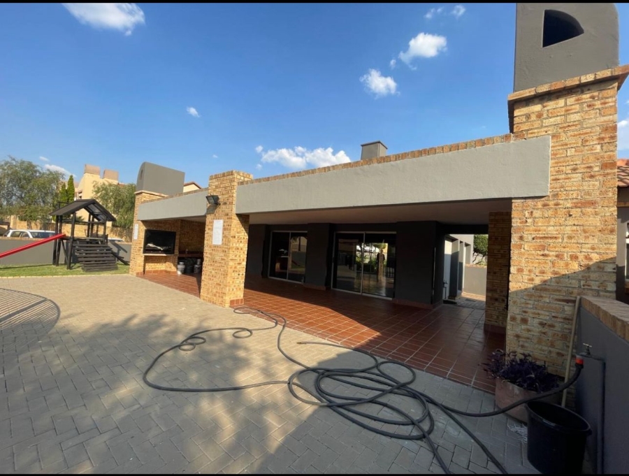 To Let 3 Bedroom Property for Rent in Noordwyk Gauteng