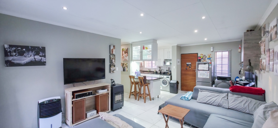2 Bedroom Property for Sale in Equestria Gauteng