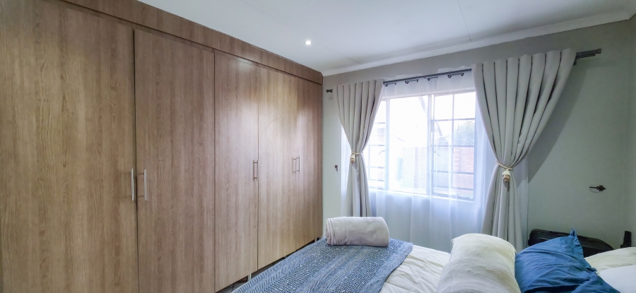 2 Bedroom Property for Sale in Equestria Gauteng