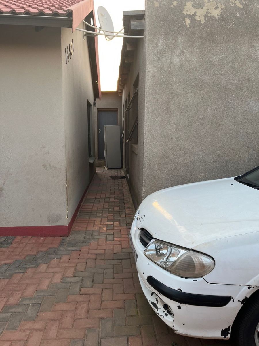 3 Bedroom Property for Sale in Protea Glen Gauteng