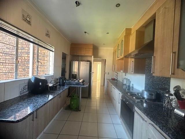 3 Bedroom Property for Sale in Brackenhurst Gauteng