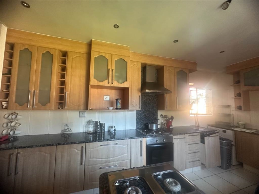 3 Bedroom Property for Sale in Brackenhurst Gauteng