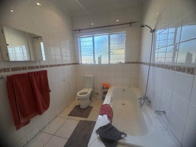 3 Bedroom Property for Sale in Brackenhurst Gauteng