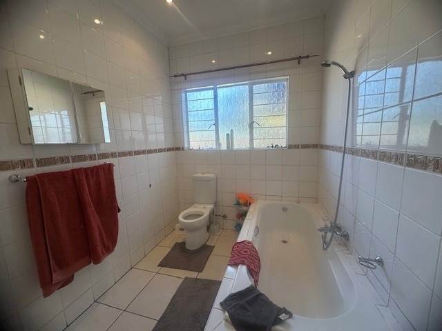 3 Bedroom Property for Sale in Brackenhurst Gauteng