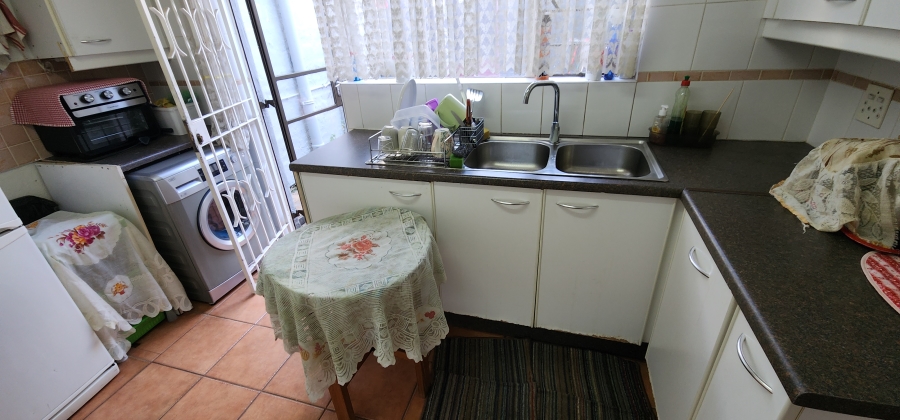 3 Bedroom Property for Sale in Mondeor Gauteng