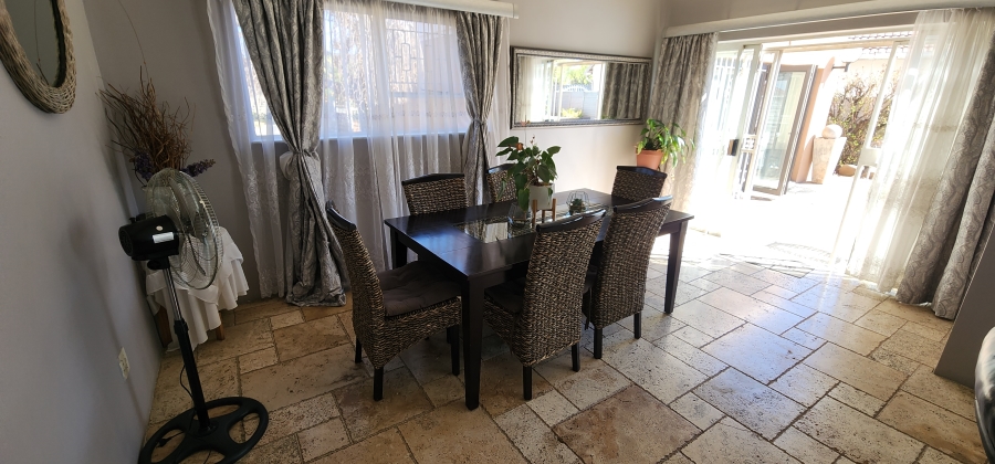 4 Bedroom Property for Sale in Brackenhurst Gauteng