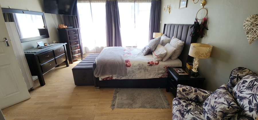4 Bedroom Property for Sale in Brackenhurst Gauteng