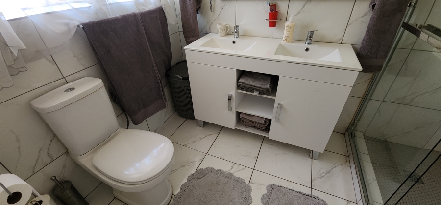 4 Bedroom Property for Sale in Brackenhurst Gauteng