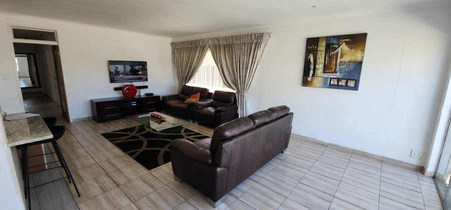 3 Bedroom Property for Sale in Verwoerdpark Gauteng