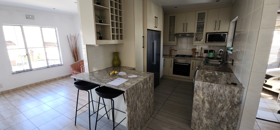 3 Bedroom Property for Sale in Verwoerdpark Gauteng