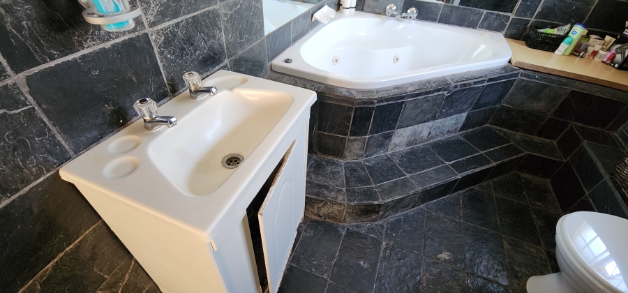 3 Bedroom Property for Sale in Verwoerdpark Gauteng
