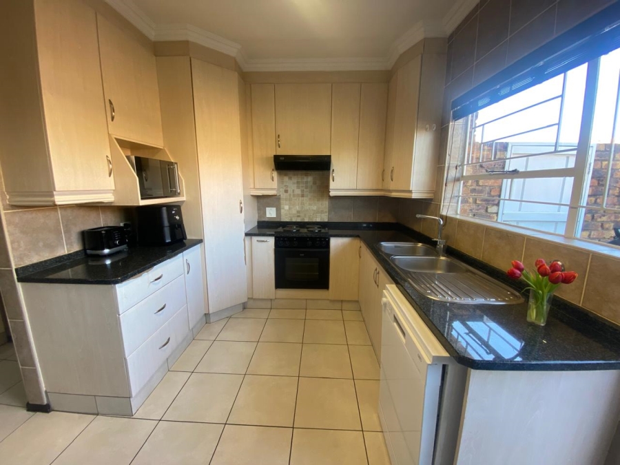3 Bedroom Property for Sale in Northmead Gauteng