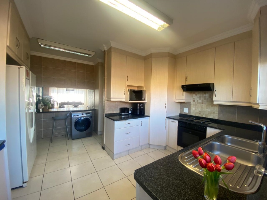 3 Bedroom Property for Sale in Northmead Gauteng