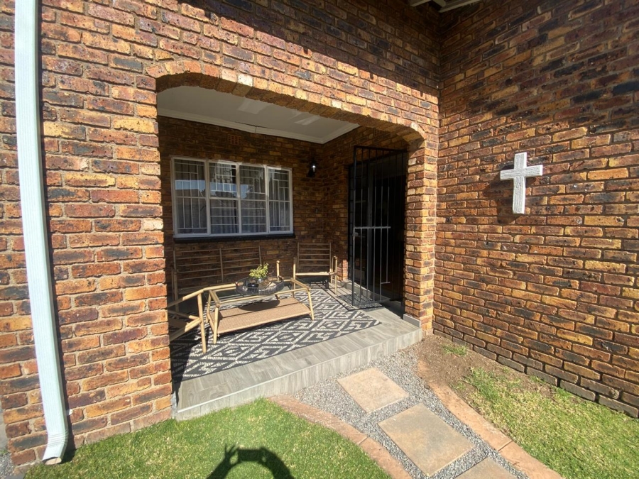 3 Bedroom Property for Sale in Northmead Gauteng