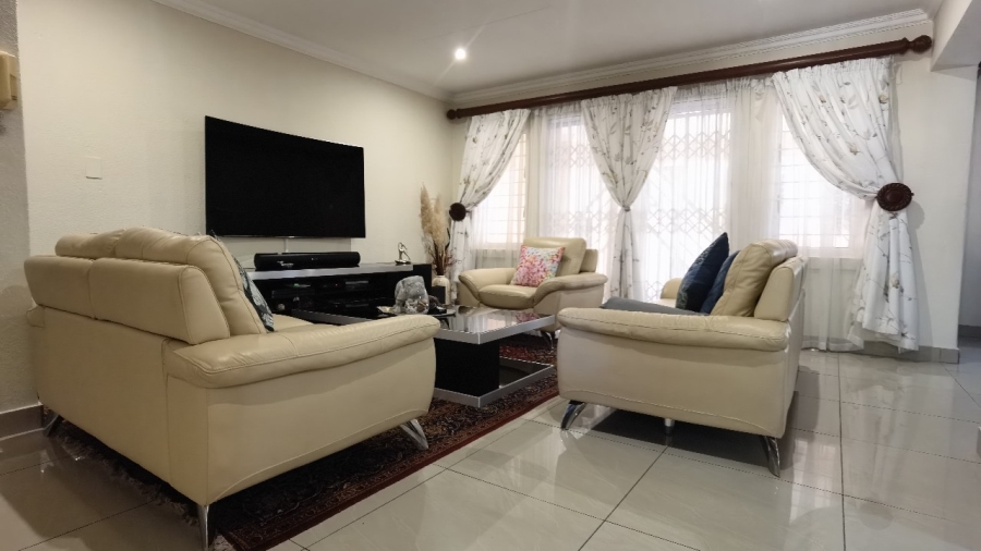 To Let 3 Bedroom Property for Rent in North Riding Gauteng