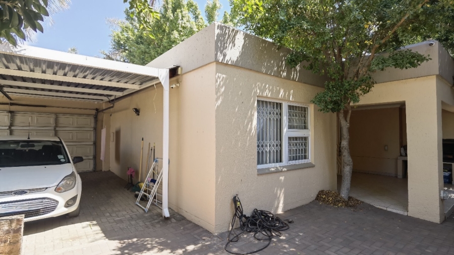 To Let 3 Bedroom Property for Rent in North Riding Gauteng