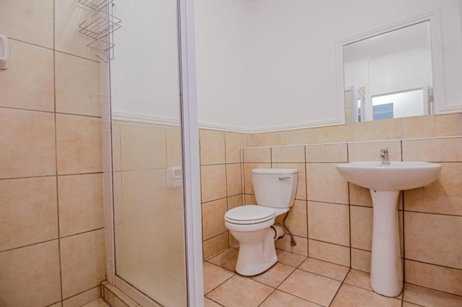 To Let 2 Bedroom Property for Rent in Morningside Gauteng