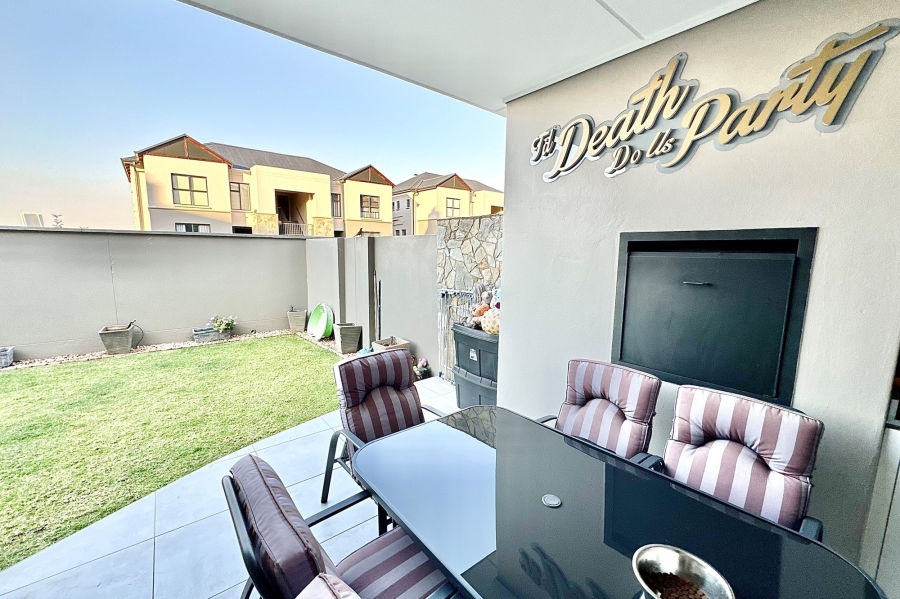 3 Bedroom Property for Sale in The Polofields Gauteng