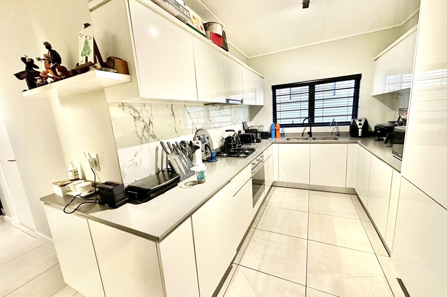 3 Bedroom Property for Sale in The Polofields Gauteng