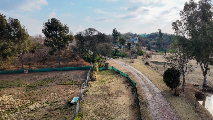 4 Bedroom Property for Sale in Hartzenbergfontein Gauteng