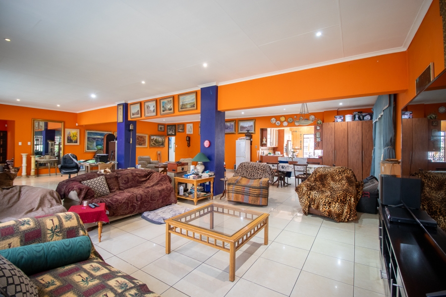 4 Bedroom Property for Sale in Hartzenbergfontein Gauteng