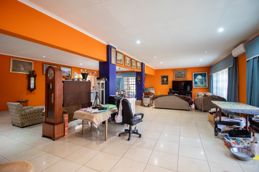 4 Bedroom Property for Sale in Hartzenbergfontein Gauteng
