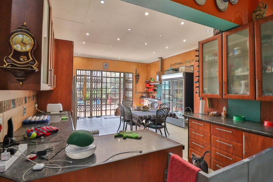 4 Bedroom Property for Sale in Hartzenbergfontein Gauteng