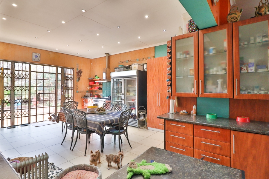 4 Bedroom Property for Sale in Hartzenbergfontein Gauteng