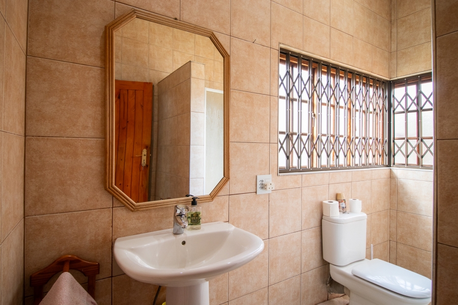 4 Bedroom Property for Sale in Hartzenbergfontein Gauteng